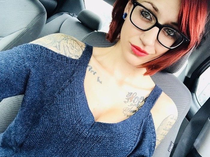 Красивые девушки с рыжими волосами (24 фото)