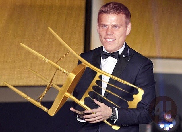 Футболисты Кокорин и Мамаев стали героями мемов в соцсетях (30 фото)