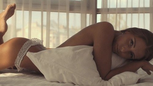 Эротические фото красивых девушек (25 фото)