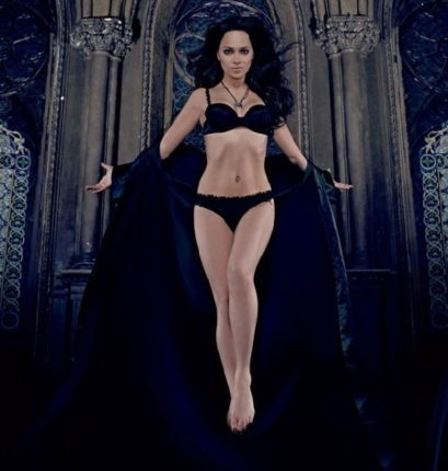 Настасья Самбурская Настасья Самбурская