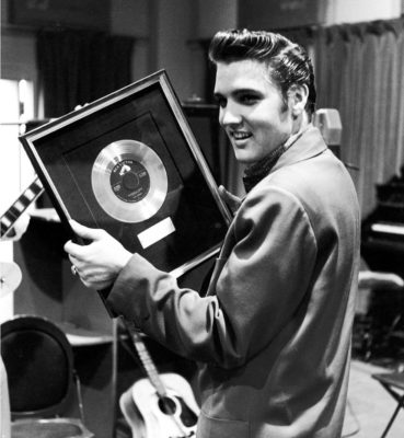 Элвис Пресли: биография, личная жизнь, музыка, кино, фото