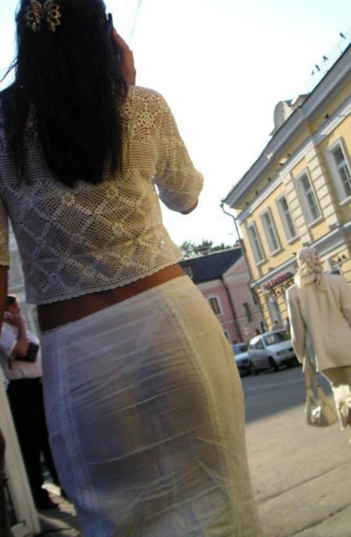 Девушки, которых приятно встретить на улице (33 фото)