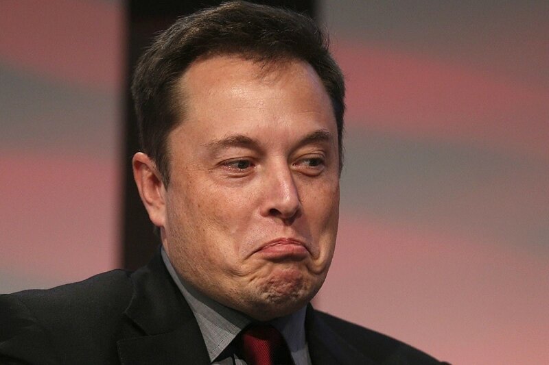 «Как тебе такое, Илон Маск?»: фотошоперы устроили битву в честь запуска ракеты-носителя Falcon Heavy (16 фото + 1 гиф)