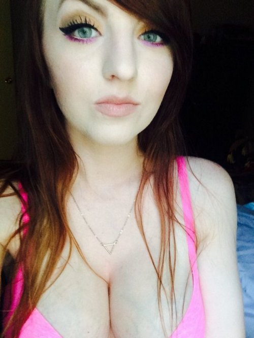 Фото девушек с большой грудью (29 фото)