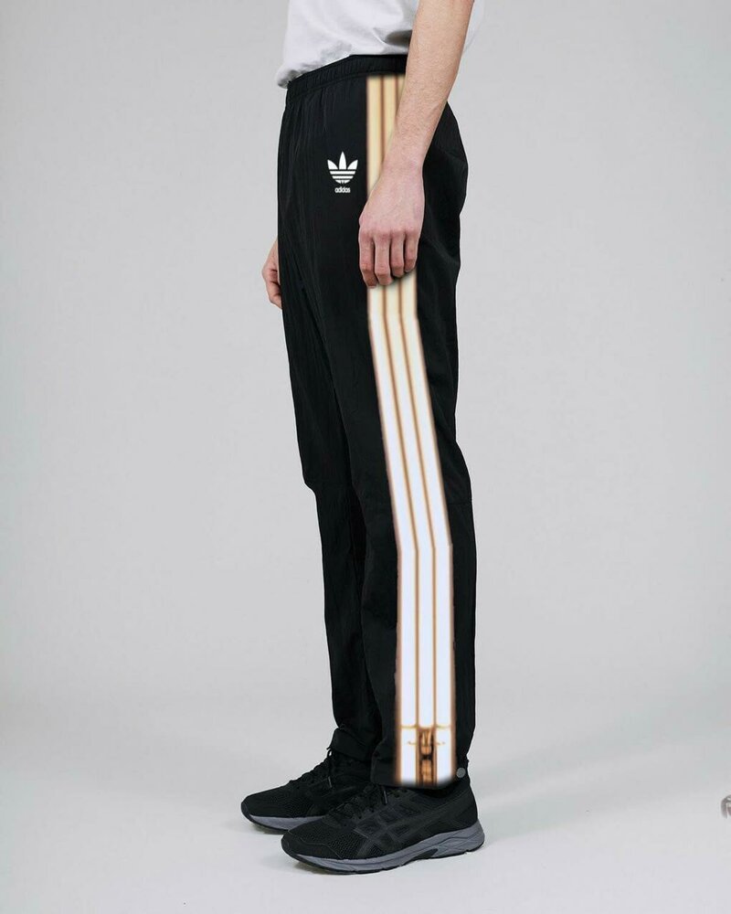 «Как тебе такое, Илон Маск?»: фотошоперы устроили битву в честь запуска ракеты-носителя Falcon Heavy (16 фото + 1 гиф)