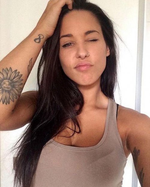 Девушки из соцсетей (25 фото)