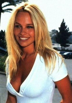 Памела Андерсон