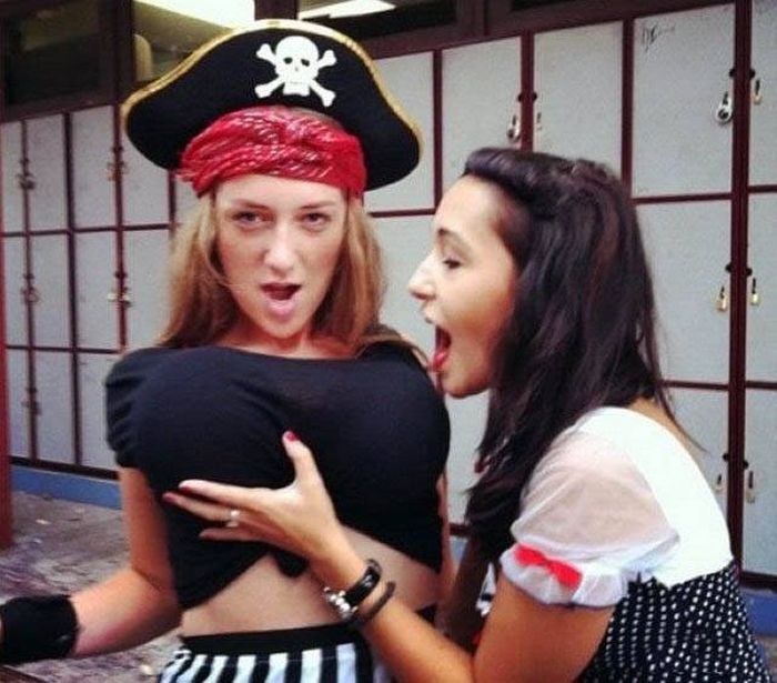 Смешные картинки девушек (30 фото)