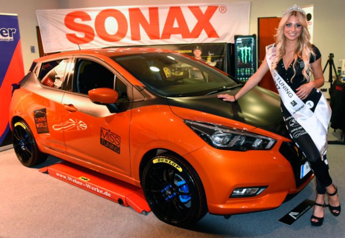 Ванесса Шмитт Miss Tuning-2018 снялась для календаря (16 фото) Ванесса Шмитт Miss Tuning-2018 снялась для календаря (16 фото)