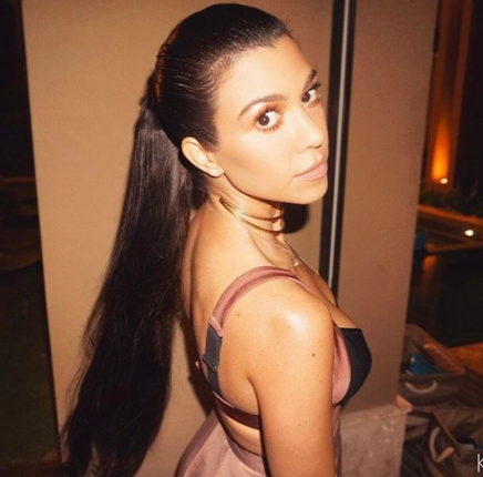 Кортни Кардашян Кортни Кардашян