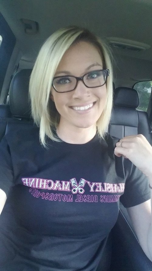 Девушки в очках тоже очень сексуальны (21 фото)