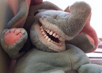Травма детства: зубастые игрушки в кабинетах стоматологов (20 фото)