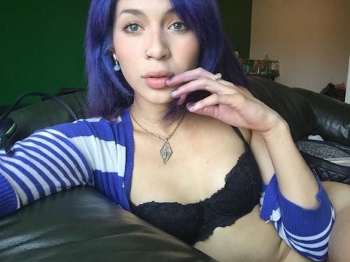 Девушки из соцсетей (25 фото)