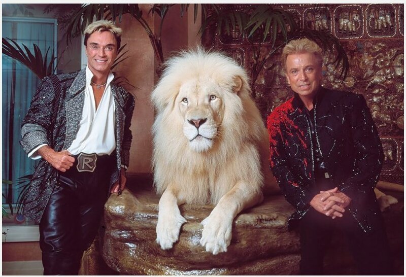 Все предсказания Симпсонов (50 фото)