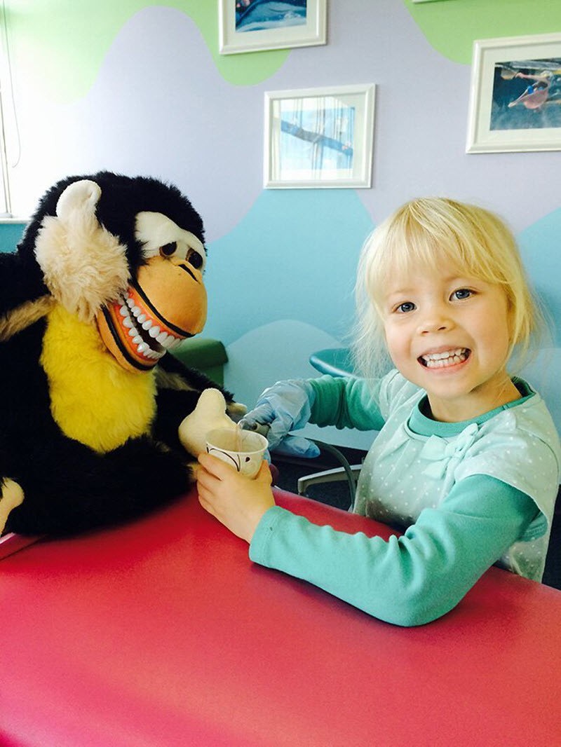 Травма детства: зубастые игрушки в кабинетах стоматологов (20 фото)