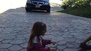 Детские фейлы в гифках (17 гифок)