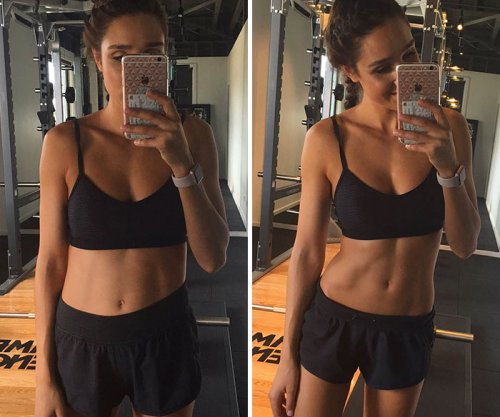 Правильные позы — это главное в фотосессии для девушек (23 фото)