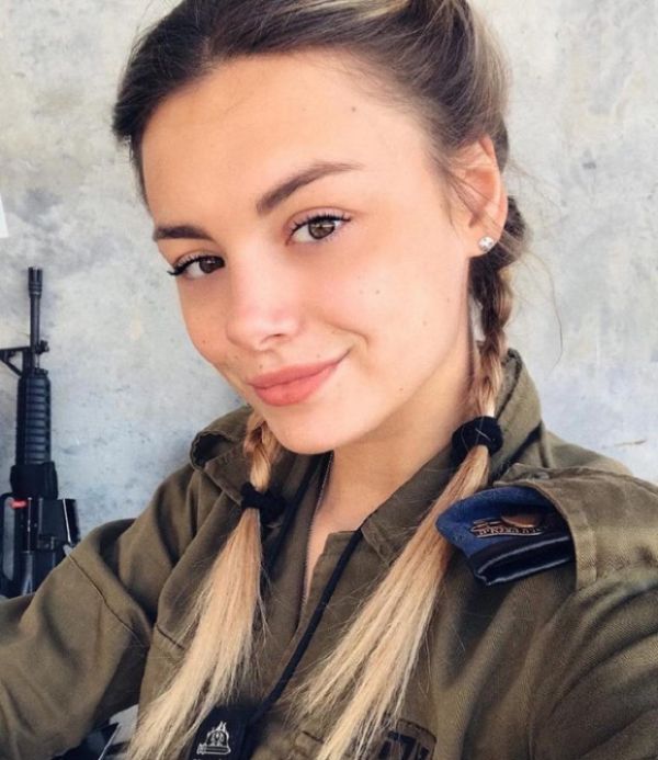 Очаровательные девушки в израильской армии (30 фото)