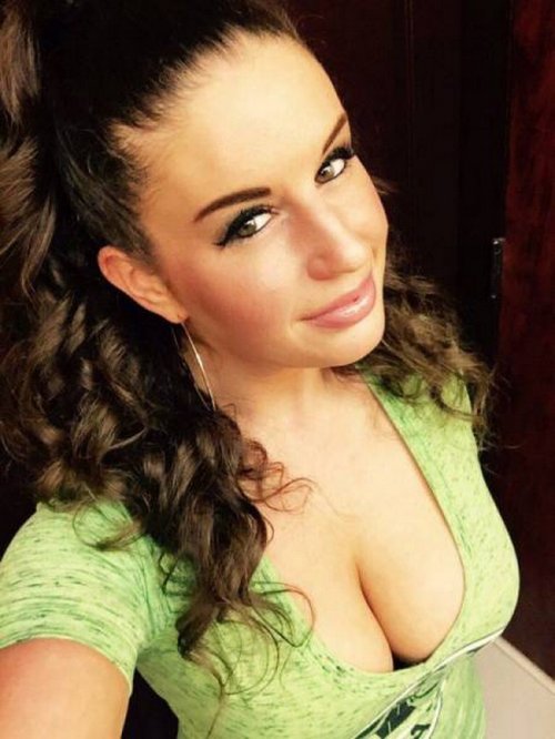 Красотки с большими… глазами (28 фото)