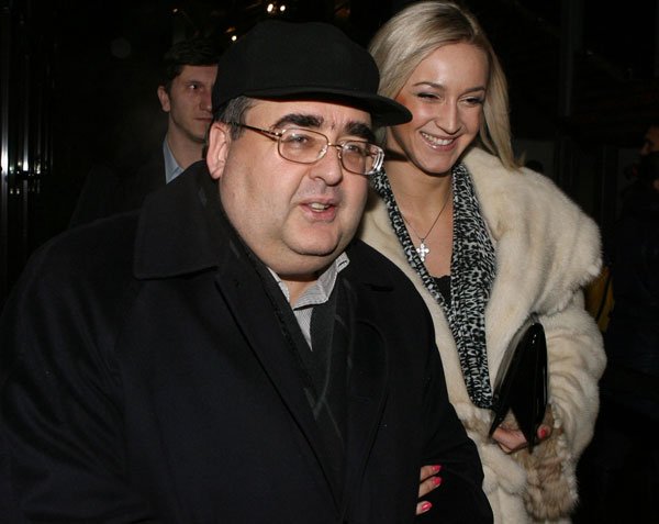 Беглый Депутат Митрофанов может быть покровителем Ольги Бузовой Беглый Депутат Митрофанов может быть покровителем Ольги Бузовой