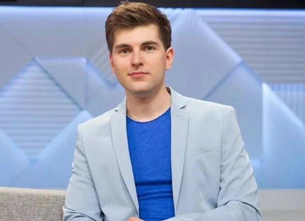 «Голос» за Борисова. Эрнст мог раздуть шумиху с дочерью Алсу, чтобы «прикрыть» слухи о гей-скандале  «Голос» за Борисова. Эрнст мог раздуть шумиху с дочерью Алсу, чтобы «прикрыть» слухи о гей-скандале