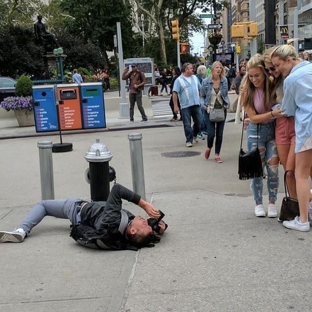 Залог удачной фотографии девушки - это старания её преданного парня (16 фото) Залог удачной фотографии девушки - это старания её преданного парня (16 фото)