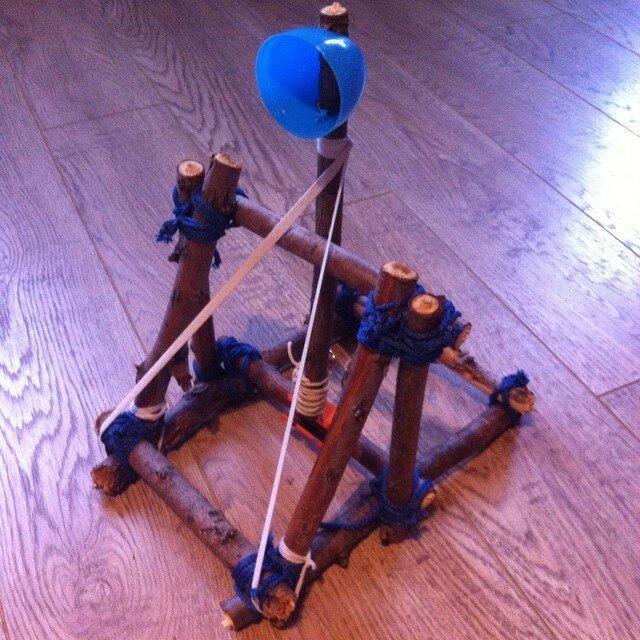 "Папа - это вам не мама!": 25 крутых отцов, которые играючи справляются с воспитанием детей (24 фото + 2 видео) "Папа - это вам не мама!": 25 крутых отцов, которые играючи справляются с воспитанием детей (24 фото + 2 видео)