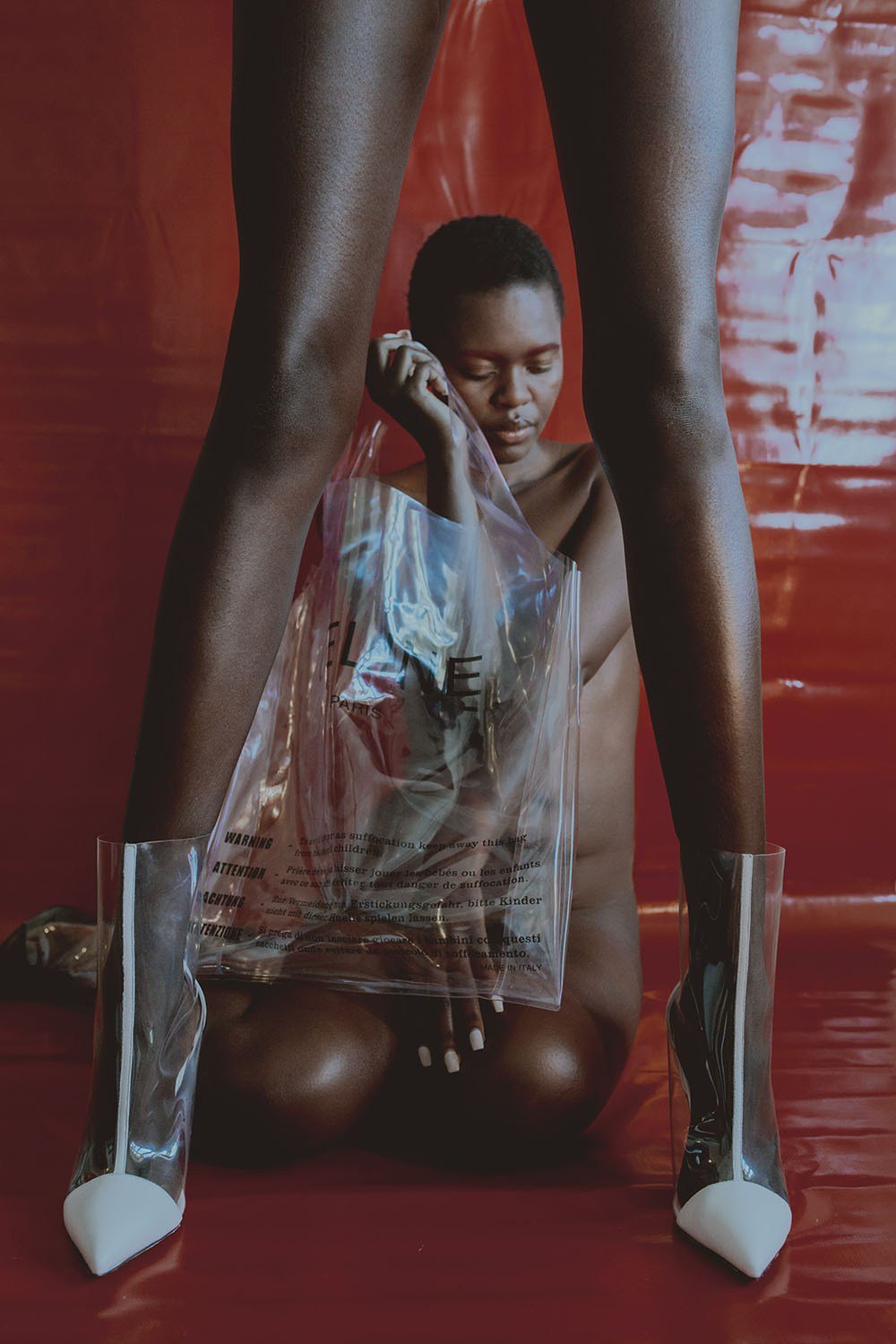 Провокационные работы фотографа, который снял новую обложку для журнала Playboy (13 фото)