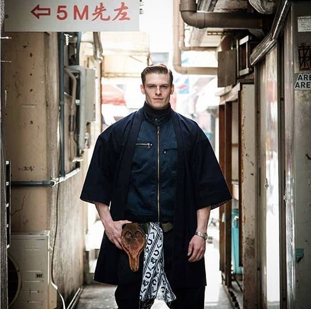 На пути к своей мечте: Тацумаса Мурасаме - слишком красивый шведский садовник, принявший гражданство Японии (13 фото)