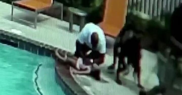 10-летняя девочка спасла свою тонущую в бассейне младшую сестру (3 фото + 1 видео)