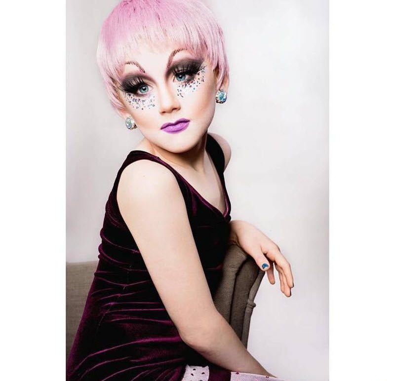 9-летний мальчик считает себя дрэг-квин, и это полный треш (9 фото)