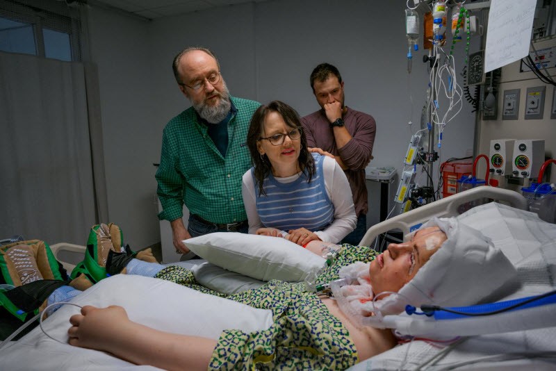 Шокирующая история надежды: после неудачной попытки самоубийства девушка получила новое лицо (15 фото) Шокирующая история надежды: после неудачной попытки самоубийства девушка получила новое лицо (15 фото)