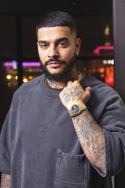 Бегут из лейбла как могут. Мот покинет Black Star из-за тирании Тимати 