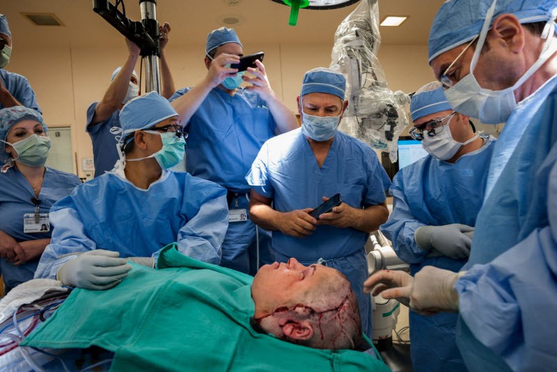 Шокирующая история надежды: после неудачной попытки самоубийства девушка получила новое лицо (15 фото) Шокирующая история надежды: после неудачной попытки самоубийства девушка получила новое лицо (15 фото)