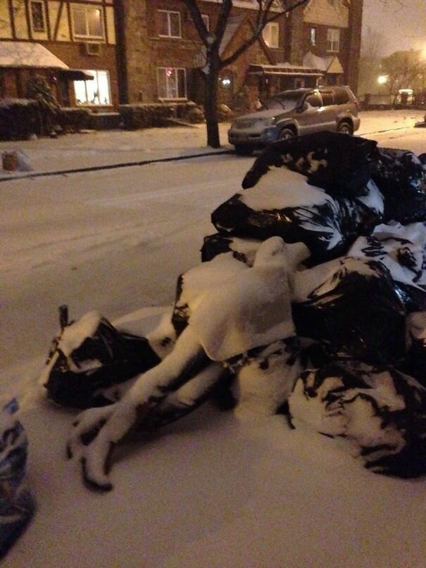 Чуть сердце не остановилось: 22 пугающие оптические иллюзии (23 фото) Чуть сердце не остановилось: 22 пугающие оптические иллюзии (23 фото)