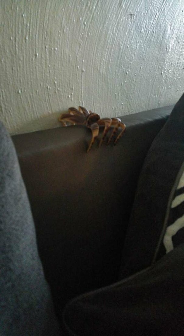 Чуть сердце не остановилось: 22 пугающие оптические иллюзии (23 фото) Чуть сердце не остановилось: 22 пугающие оптические иллюзии (23 фото)