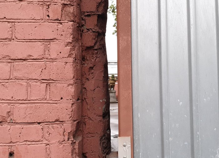 Что скрывается за воротами московского завода "Искра" (4 фото) Что скрывается за воротами московского завода "Искра" (4 фото)