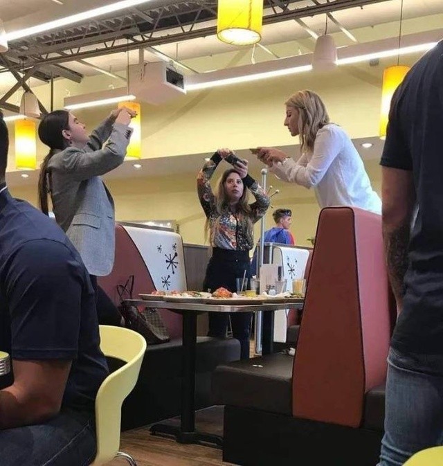 Социальные сети и их "обитатели" (22 фото) Социальные сети и их "обитатели" (22 фото)