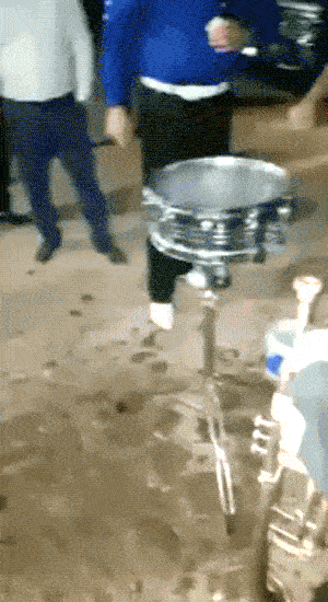 Безумные поступки мужчин (16 гифок)