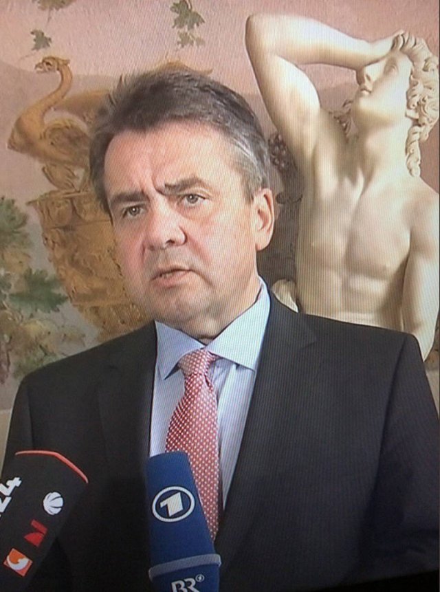 Мастера портить фотографии (15 фото)