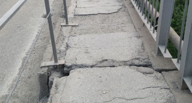 В Новосибирске придумали инновационную технологию для ремонта мостов (2 фото) В Новосибирске придумали инновационную технологию для ремонта мостов (2 фото)