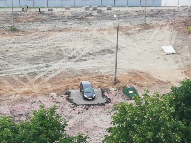 Кажется, кто-то попал... (2 фото)