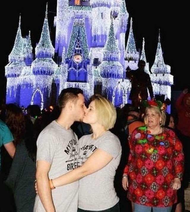 Мастера портить фотографии (15 фото)