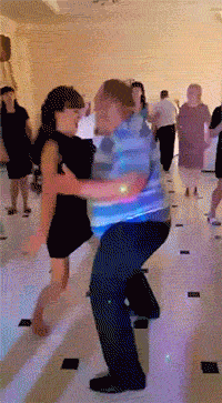 Кажется, парни попали (13 гифок)