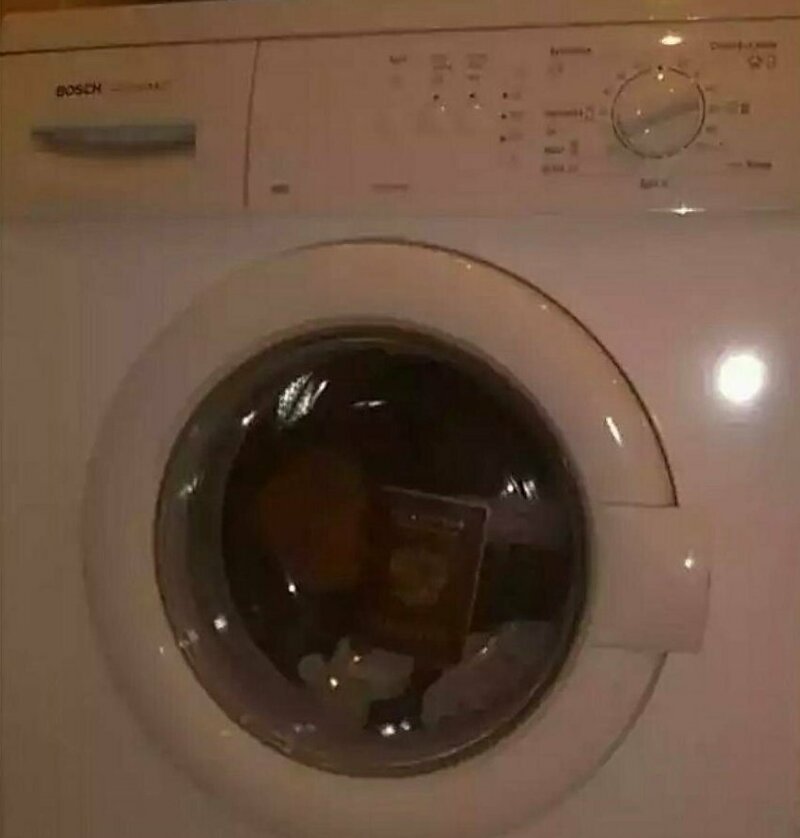 Постирал, блин: 16 раз, когда что-то пошло не так (16 фото) Постирал, блин: 16 раз, когда что-то пошло не так (16 фото)