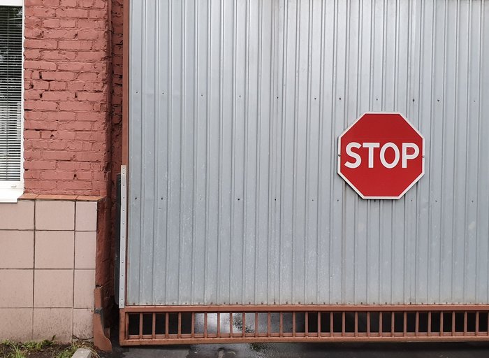 Что скрывается за воротами московского завода "Искра" (4 фото) Что скрывается за воротами московского завода "Искра" (4 фото)