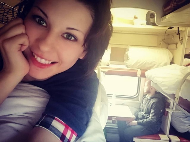 Попутчицы в поездах, которые могут скрасить любое путешествие (20 фото) Попутчицы в поездах, которые могут скрасить любое путешествие (20 фото)