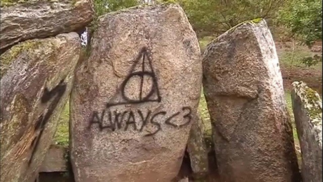 Именно из-за таких людей во многих странах недолюбливают туристов (23 фото) Именно из-за таких людей во многих странах недолюбливают туристов (23 фото)