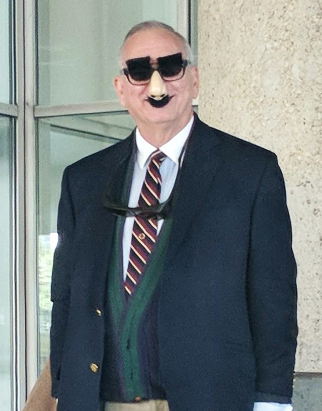 Семейные розыгрыши и шутки (19 фото)