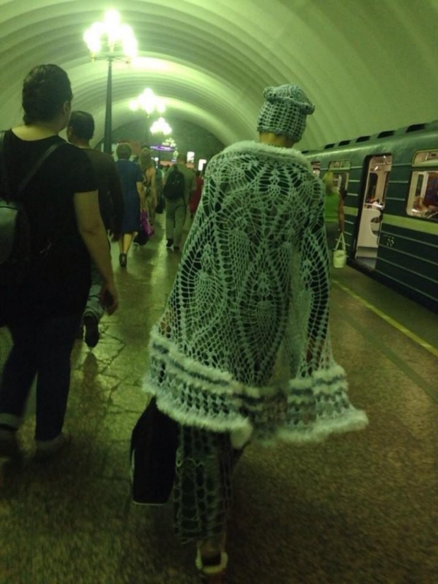 Метро - это параллельная реальность (30 фото)